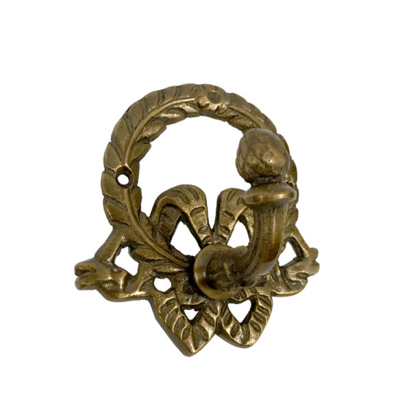 Early American Life Early American 3-3/4″ Antiqued Brass Wreath Wall Hook – Antique Vintage Style