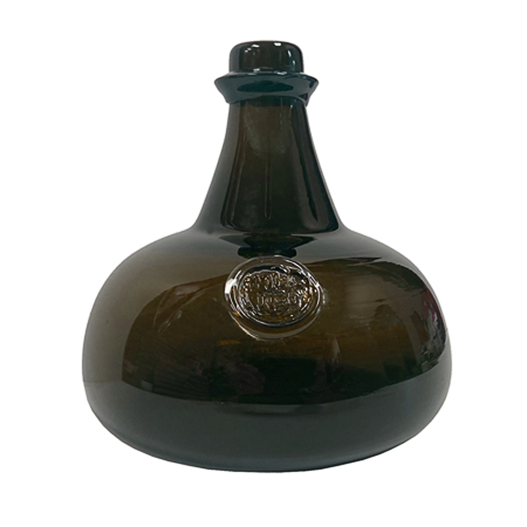 Decor Early American 8″ Hand-Blown Dark Green Thick Glass 76-oz. Onion Bottle