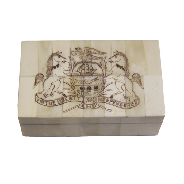 Scrimshaw/Bone & Horn Boxes Early American 5-1/4 ” “Virtue Liberty and Independence” Etched Scrimshaw Bone Box with Removable Lid- Antique Reproduction