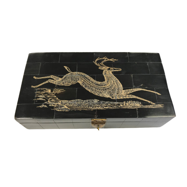 Scrimshaw/Bone & Horn Boxes Christmas 6-1/4″ Deer Running Box Engraved
