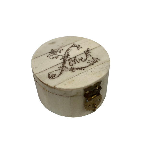 Scrimshaw/Bone & Horn Boxes Valentines 2-1/4″ Round Bone Ring Box Engraved with “Love”- Antique Vintage Style