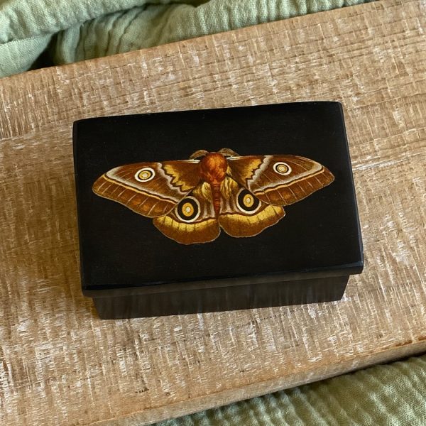 Decorative Boxes Botanical/Zoological 3″ Emperor Moth Black Soapstone Trinket Box