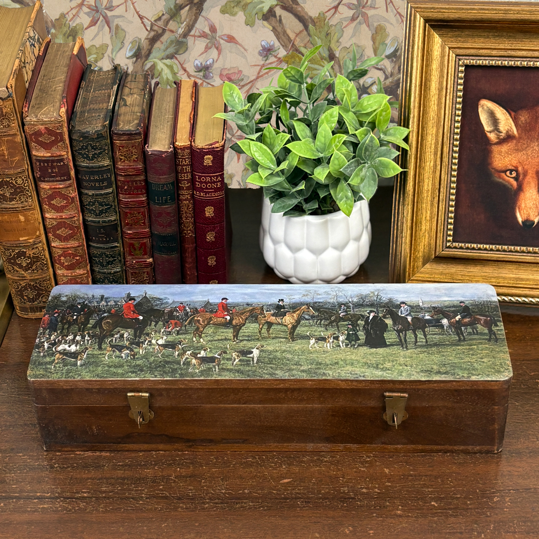 Writing Boxes & Travel Trunks Early American Equestrian Fox Hunt Writing Box with Accessories Writing Boxes & Travel Trunks Early American Equestrian Fox Hunt Writing Box with Accessories